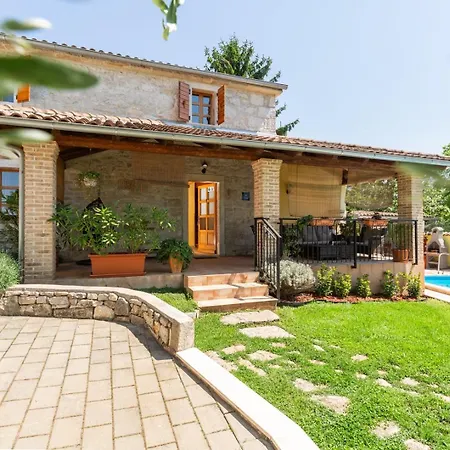 Villa Pelizzar Near Vrsar